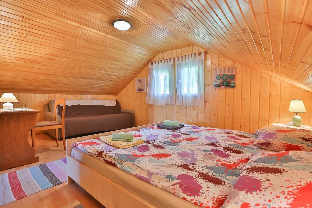 Holiday Home Trzan Josipdol Exterior foto