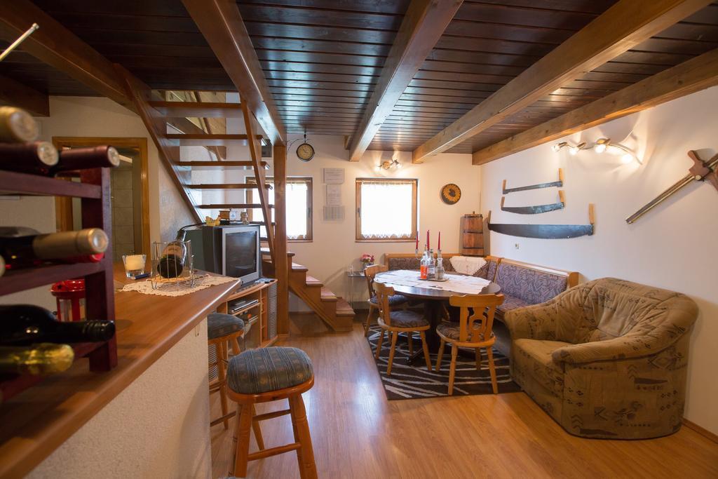 Holiday Home Trzan Josipdol Exterior foto